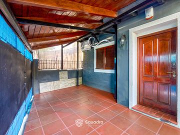 VENTA | PERMUTA - Casa 3 dormitorios, jacuzzi, y cochera- La Florida, Rosario. APTO CRÉDITO.