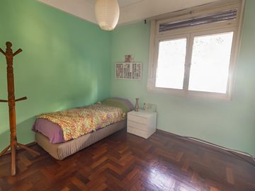 VENTA DEPARTAMENTO 3 AMBIENTES CON BALCON  EN FLORES  | APTO CREDITO
