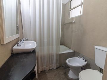 VENTA DEPARTAMENTO 3 AMBIENTES CON BALCON  EN FLORES  | APTO CREDITO
