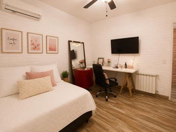 Casa a la laguna de 5 ambientes - APTA CREDITO