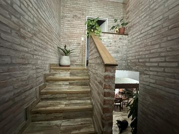 Casa a la laguna de 5 ambientes - APTA CREDITO