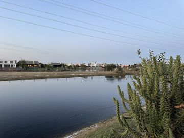 Casa a la laguna de 5 ambientes - APTA CREDITO