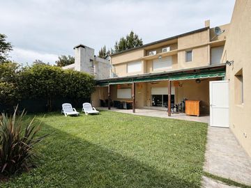 Venta - Casa de tres dormitorios a la venta en Tierra Nueva, Fisherton, Rosario