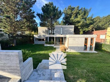 Casa en Venta - Costa Esmeralda Barrio Residencial II