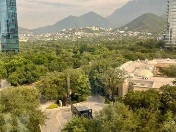Renta de OFICINA en VALLE DEL CAMPESTRE
