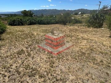 EN VENTA TERRENO PLANO EN SIQUIMAN CON INCREIBLE VISTA A 300MTS DEL LAGO SAN ROQUE REF: 1851