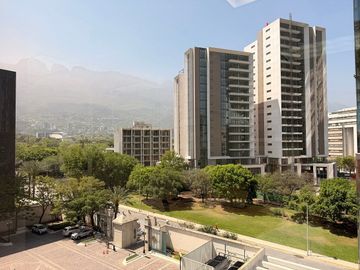 Plaza Corporativo Campestre