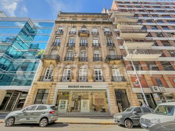 Semipiso Frances en Venta a metros de Plaza Lbertad