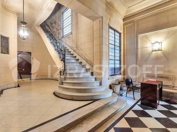 Semipiso Frances en Venta a metros de Plaza Lbertad