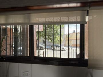 Venta casa de 6 ambientes con patio y cochera en Flores