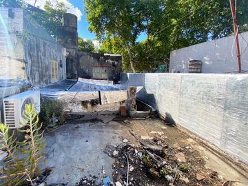 Casa en Venta para reciclar de 2 dormitorios en Barrio Parque.