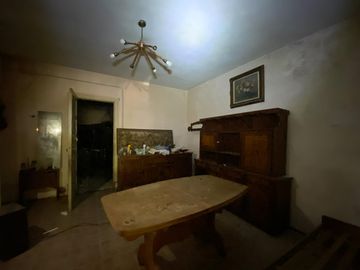Casa en Venta para reciclar de 2 dormitorios en Barrio Parque.