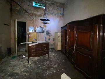 Casa en Venta para reciclar de 2 dormitorios en Barrio Parque.