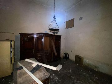 Casa en Venta para reciclar de 2 dormitorios en Barrio Parque.
