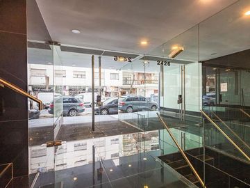 Departamento en venta tres ambientes con balcón y amenities en Belgrano