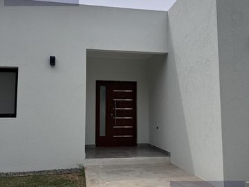 Casa en San Ramon, Pilar del este