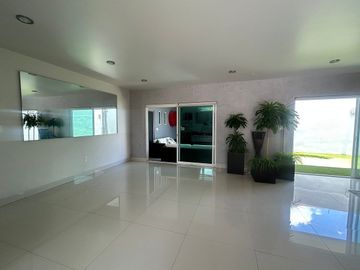 HERMOSA CASA MUY AMPLIA Y GDE! / RINCONADA ALAMOS/ sobre Bvd Alamos