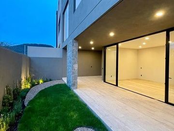 RENTA DE CASA EN ALTOZANO CON VISTA A RESERVA. 11