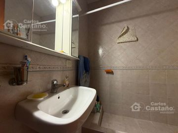 Chalet 2 plantas 5 amb con Jardín y ¡Gran fondo con piscina!