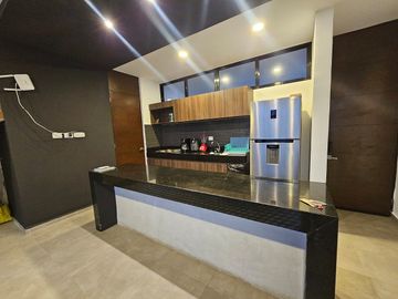 TH AMUEBLADO DE DOS HABITACIONES CON ALBERCA EN PRIVADA