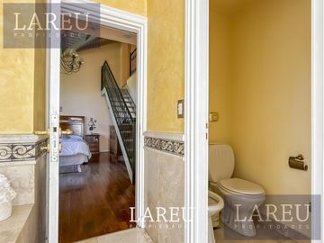 Casa en el barrio privado La Legua