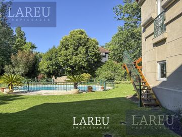 Casa en el barrio privado La Legua
