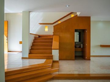 Casa en venta dentro de coto en Valle Real, Zapopan