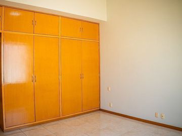 Casa en venta dentro de coto en Valle Real, Zapopan