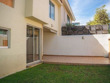 Casa en venta dentro de coto en Valle Real, Zapopan