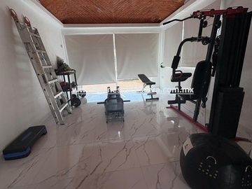 CASA EN RENTA AMUEBLADA EN TEQUISQUIAPAN EN EL FRACC. LOS VIÑEDOS. Meli