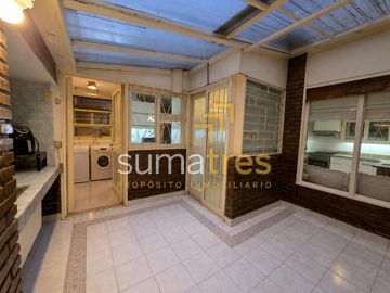 VENTA DEPARTAMENTO 4 AMBIENTES CON DEPENDENCIA Y COCHERA -  PALERMO | BALCÓN