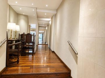 VENTA DEPARTAMENTO 4 AMBIENTES CON DEPENDENCIA Y COCHERA -  PALERMO | BALCÓN