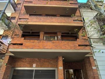 VENTA DEPARTAMENTO 4 AMBIENTES CON DEPENDENCIA Y COCHERA -  PALERMO | BALCÓN