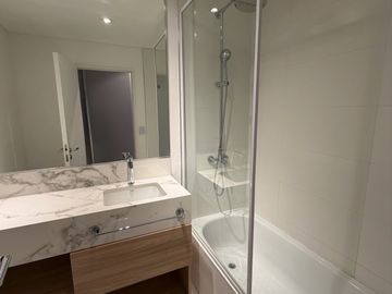Venta Departamento cuatro ambientes con cochera y baulera Remeros Beach Sky 1