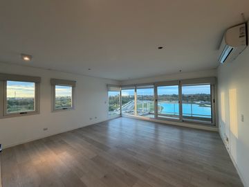 Venta Departamento cuatro ambientes con cochera y baulera Remeros Beach Sky 1