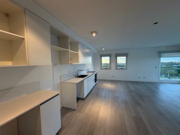 Venta Departamento cuatro ambientes con cochera y baulera Remeros Beach Sky 1