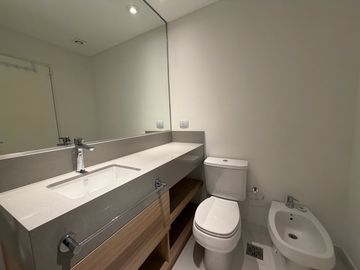 Venta Departamento cuatro ambientes con cochera y baulera Remeros Beach Sky 1