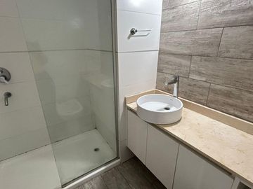 Departamento a estrenar 2 ambientes en Remedios De Escalada