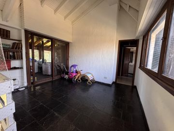 Casa en Venta 8 Ambientes en Mayling - Pilar