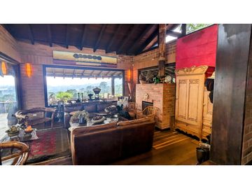 ☘CASA CON SUPER LOTE  EN LLANOGRANDE CON VISTA Y PESEBRERAS