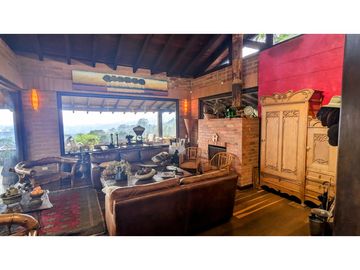 ☘CASA CON SUPER LOTE  EN LLANOGRANDE CON VISTA Y PESEBRERAS