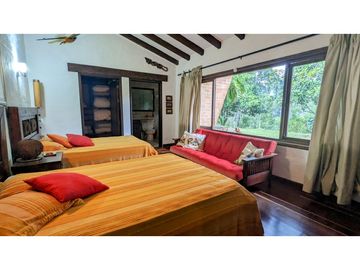 ☘CASA CON SUPER LOTE  EN LLANOGRANDE CON VISTA Y PESEBRERAS