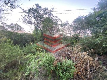 EN VENTA TERRENO EN VILLA PARQUE SIQUIMAN A 100 MTS DEL LAGO REF: 1666