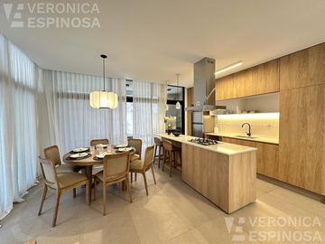 PH de tres ambientes en venta - Barrio Parque Leloir