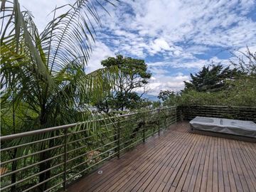 CASA CON ESPECTACULAR VISTA PARTE ALTA DE LOS BALSOS