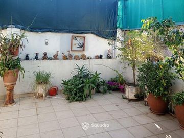 VENTA - PH 2 dormitorios, con patios y cochera - Barrio Roque Saenz Peña, Rosario.