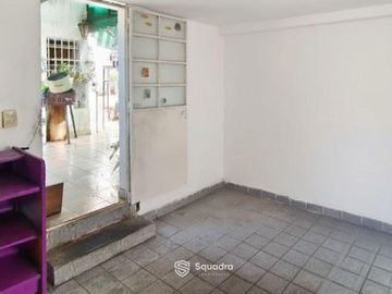 VENTA - PH 2 dormitorios, con patios y cochera - Barrio Roque Saenz Peña, Rosario.
