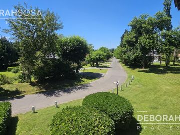 Venta departamento 3 ambientes con balcón, parrilla y cochera en Pilar Del Lago!!!