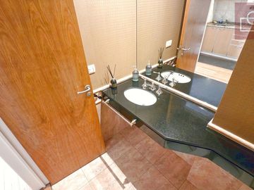 2 amb en alquiler con cochera en Recoleta full amenities
