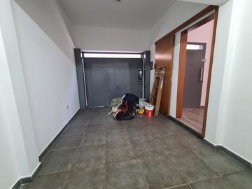 Venta Casa esquina Lourdes Rosario. Cochera Patio Terraza. Apta Credito Hipotecario Dos Dormitorios